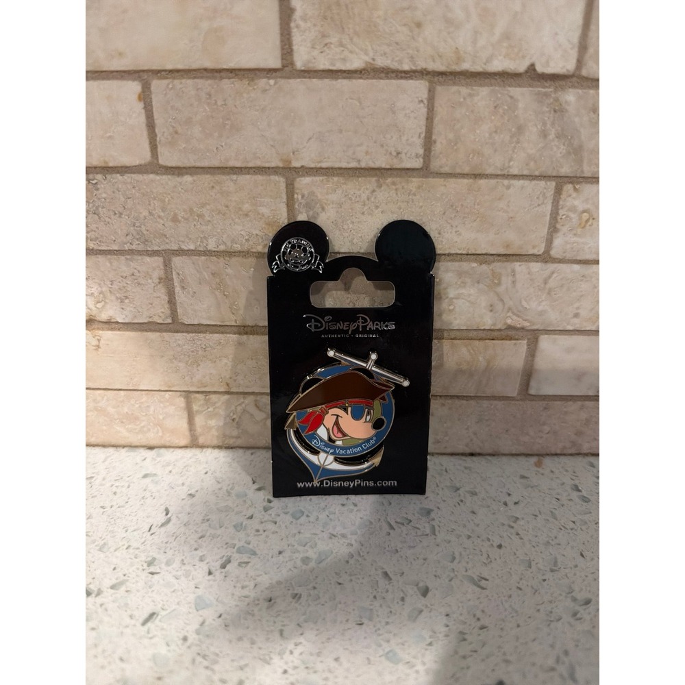 New Disneyโ Vacation Club- Pirate Mickey Mouse Anchor Collectible Trading Pin